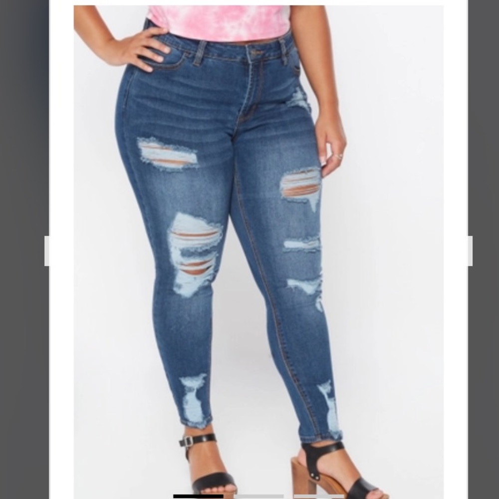 Plus Distressed Mid Rise Jean
